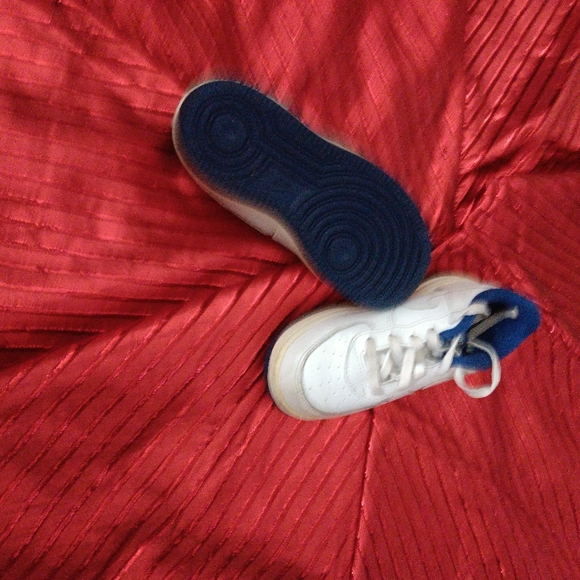 Nike Force 1 sneakers for little boys - Picture 2 of 3